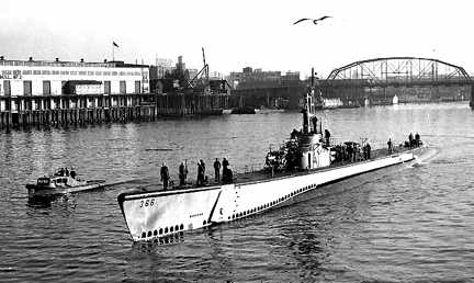 Hawkbill on the Willamette River, Portland, Oregon 1945